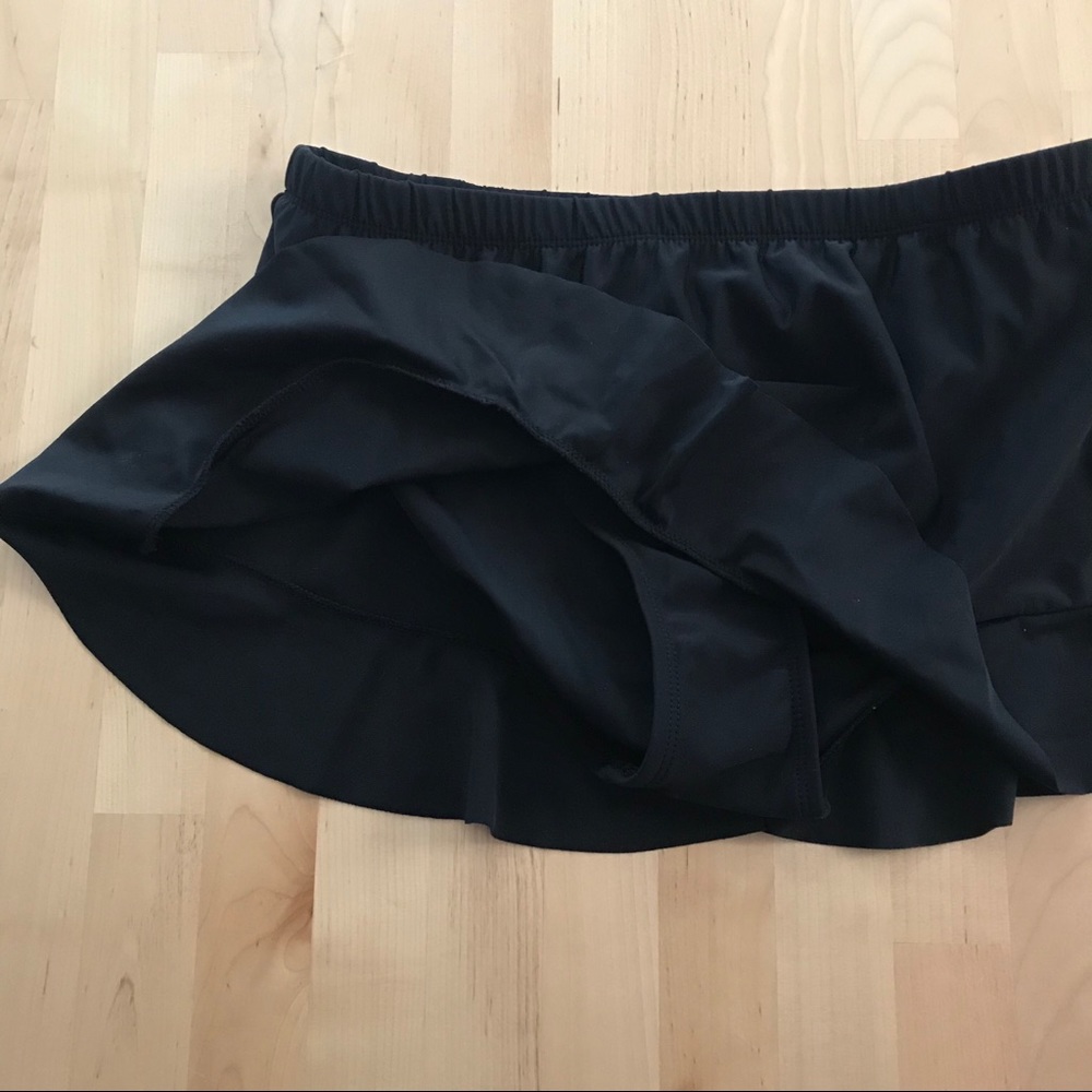 Skirted swim bottom